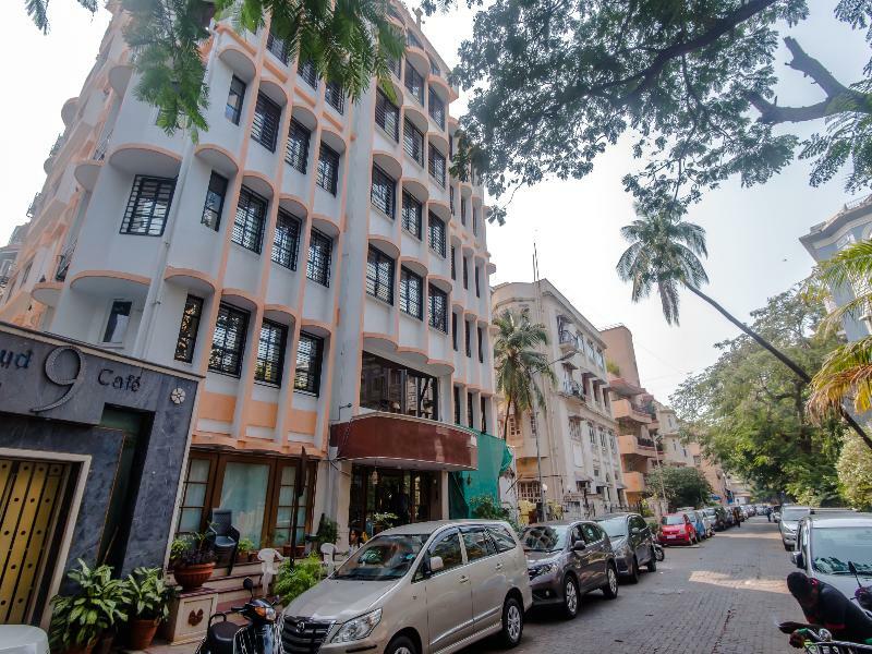 Oyo Flagship 15439 Colaba Hotel Мумбай Екстериор снимка